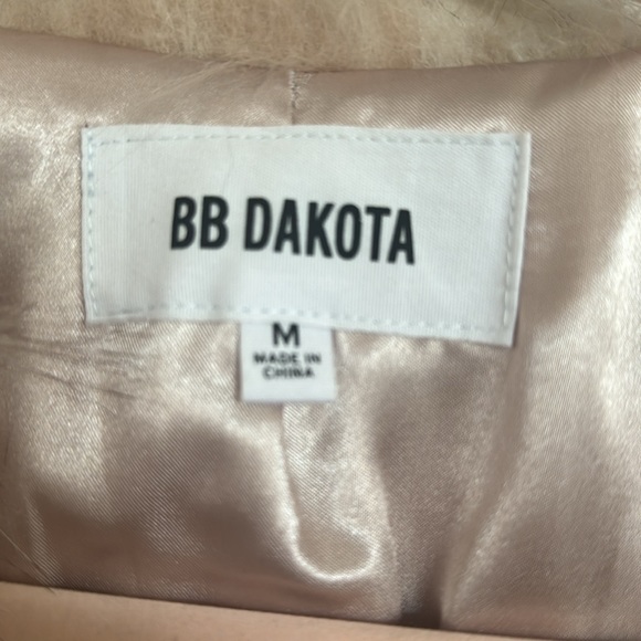 Barbarella Faux Fur Vest - Picture 5 of 6